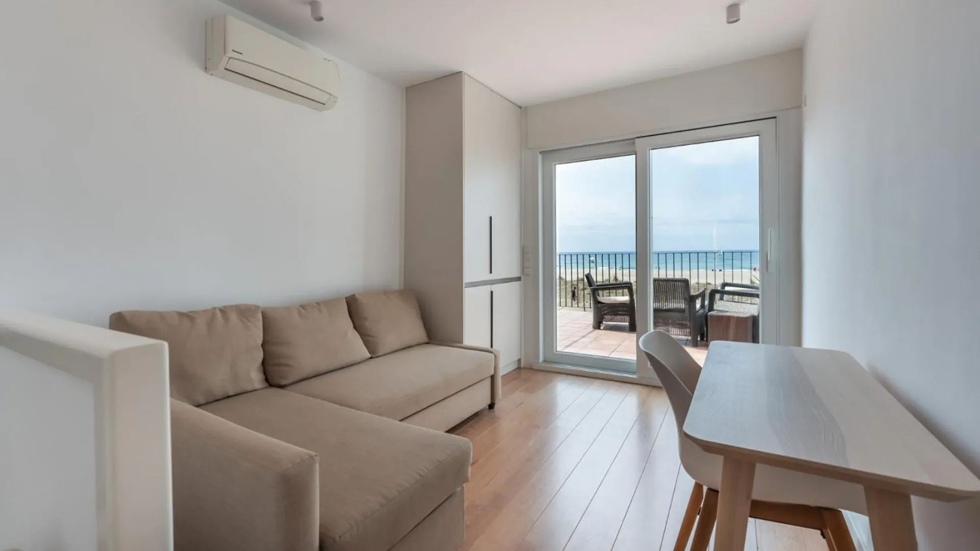 Beach Villa Cristina By Hhbcn Castelldefels 0*,  Spain